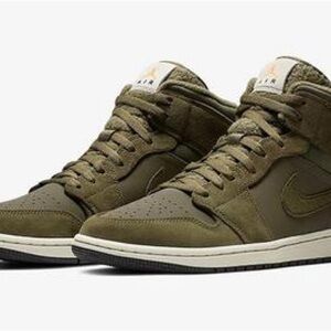 Nike Air Jordan 1 mid - Olive Canvas - fleece tongue